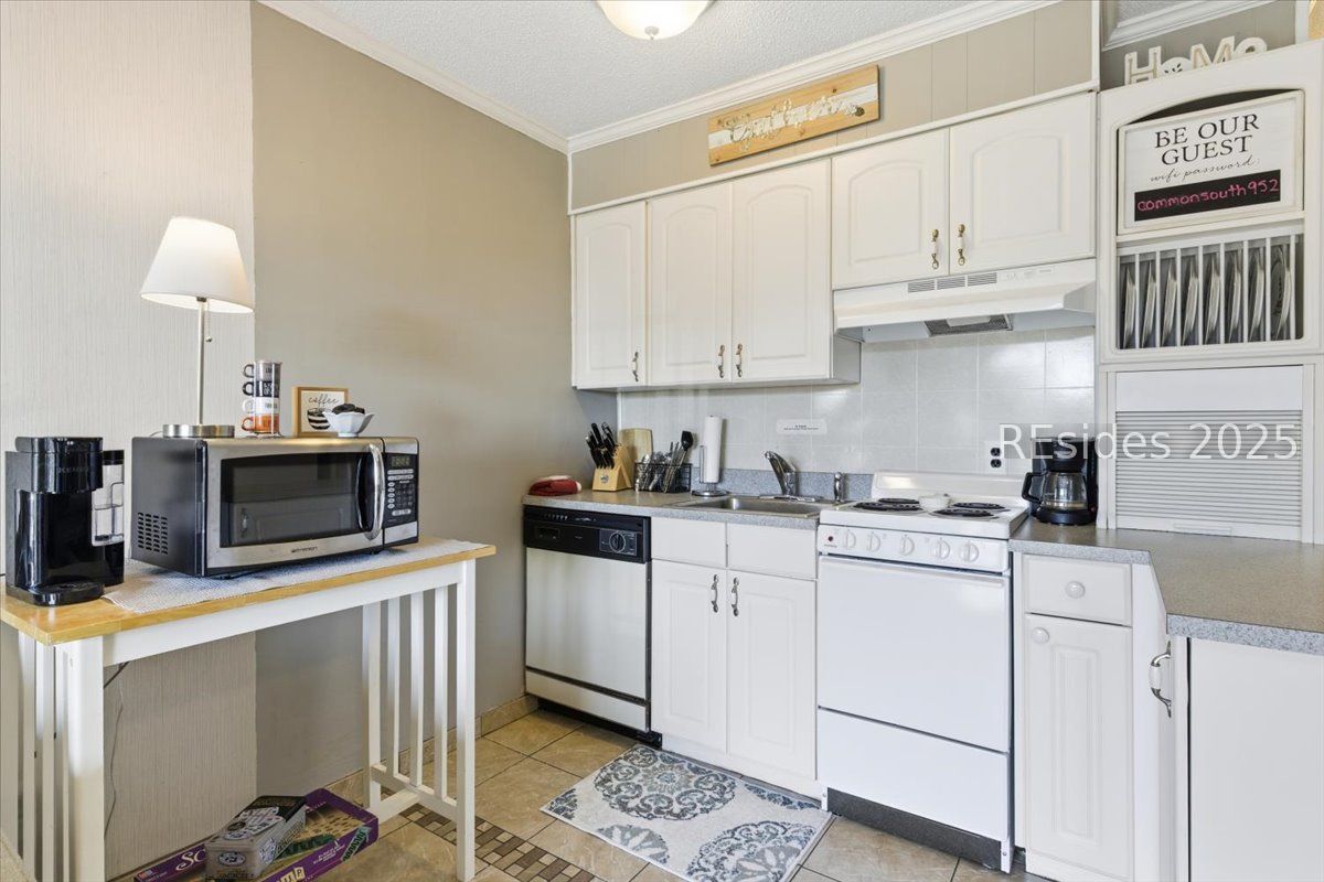 40 Folly Field Road, Unit C236 Hilton Head Island, SC 29928 - Photo 24 of 61