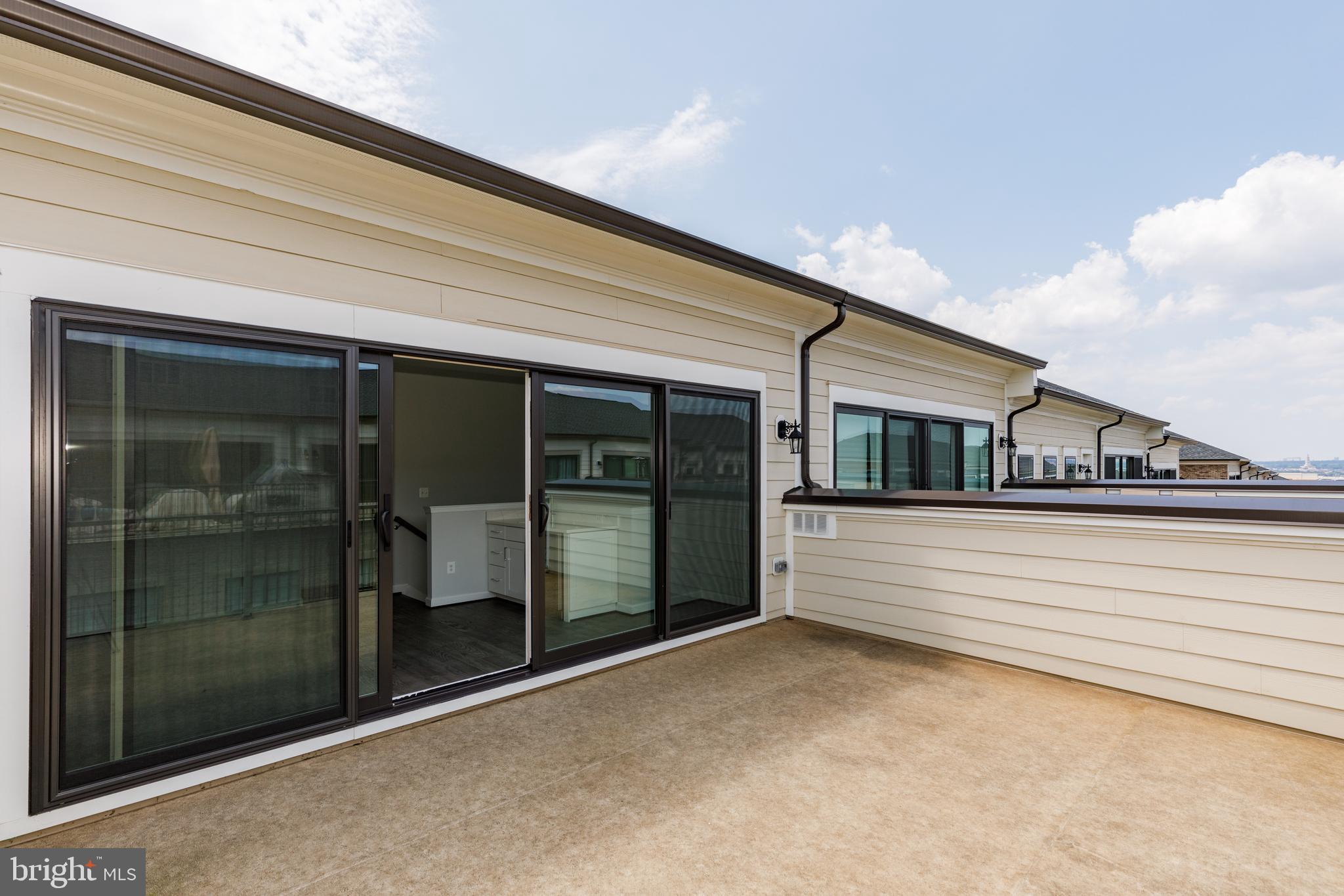 620 Leigh Wy. Oxon Hill, MD 20745 - Photo 23 of 33 Private Rooftop Terrace