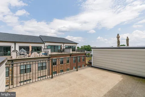 $880,000 | 620 Leigh Wy., Oxon Hill, MD 20745