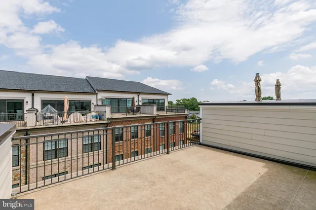 $880,000 | 620 Leigh Wy., Oxon Hill, MD 20745