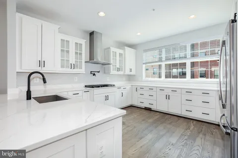 $880,000 | 620 Leigh Wy., Oxon Hill, MD 20745