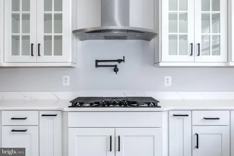 $880,000 | 620 Leigh Wy., Oxon Hill, MD 20745