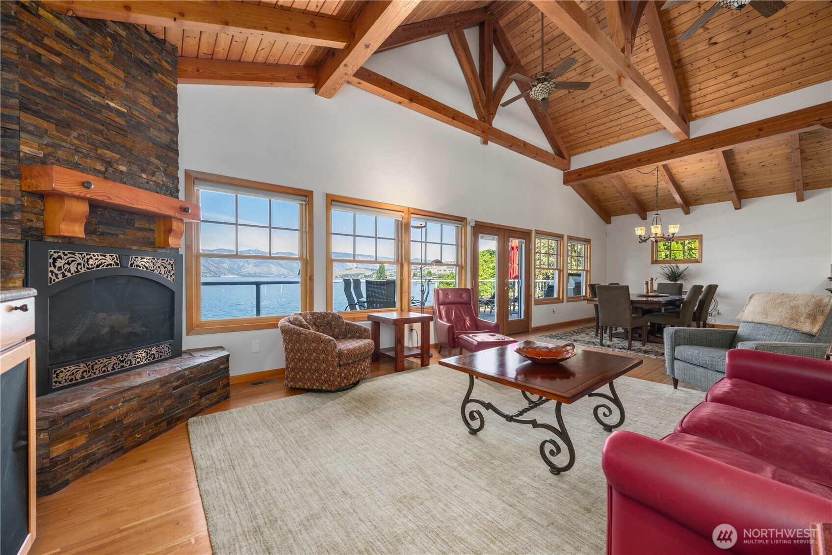 93 Lord Acres Road Chelan, WA 98816 - Photo 10 of 39