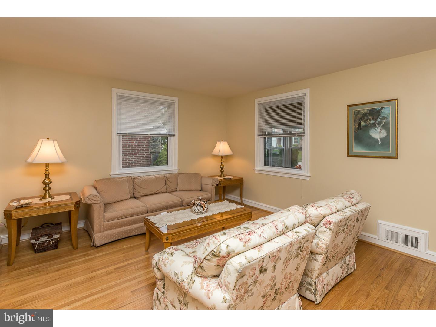 410 Upland Road Havertown, PA 19083 - Photo 4 of 25 Living Room