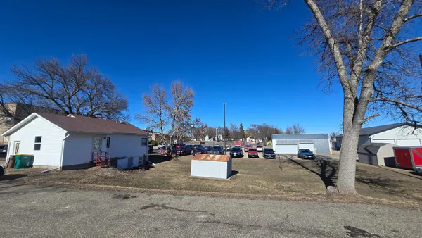 $79,900 | 201 Euclid Street, Alden, MN 56009