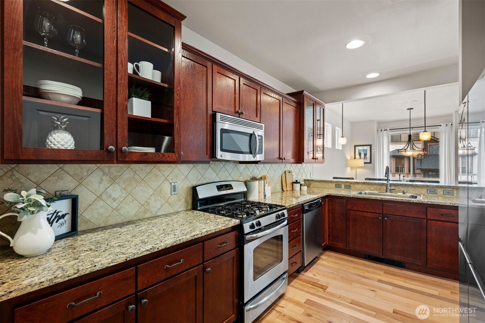 1829 95th Street Southwest, Unit 8 Everett, WA 98204 - Photo 5 of 31