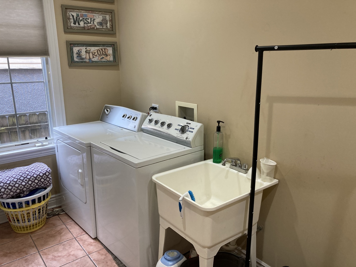 8619 West Sunset Road Niles, IL 60714 - Photo 12 of 37 a utility room with dryer and washer