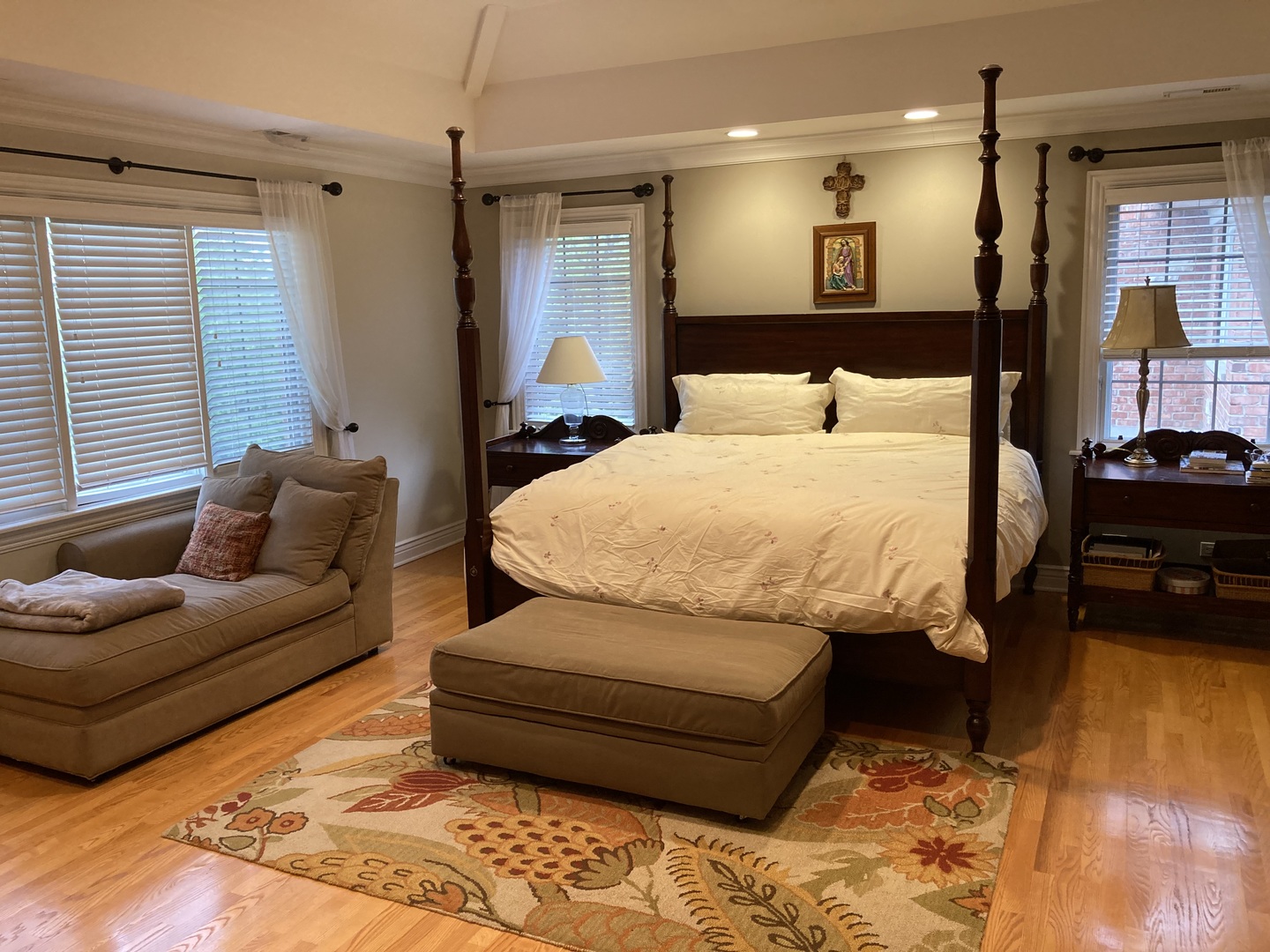 8619 West Sunset Road Niles, IL 60714 - Photo 17 of 37 a bedroom with a bed and wooden floor