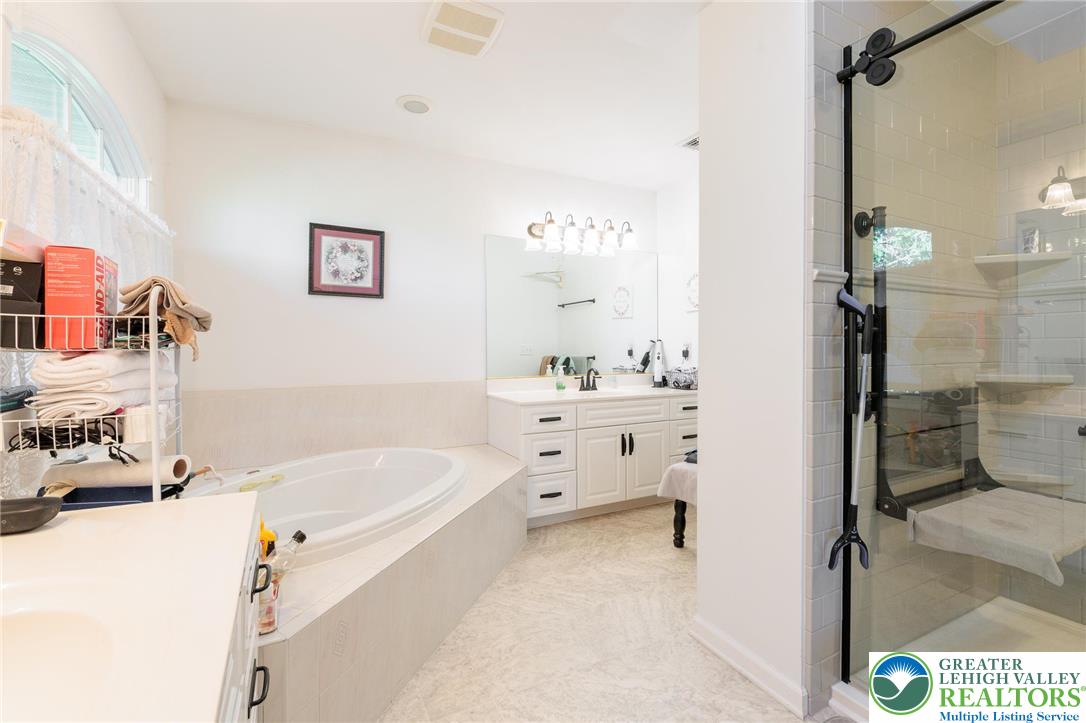 1089 Deemer Road Bath, PA 18014 - Photo 20 of 57