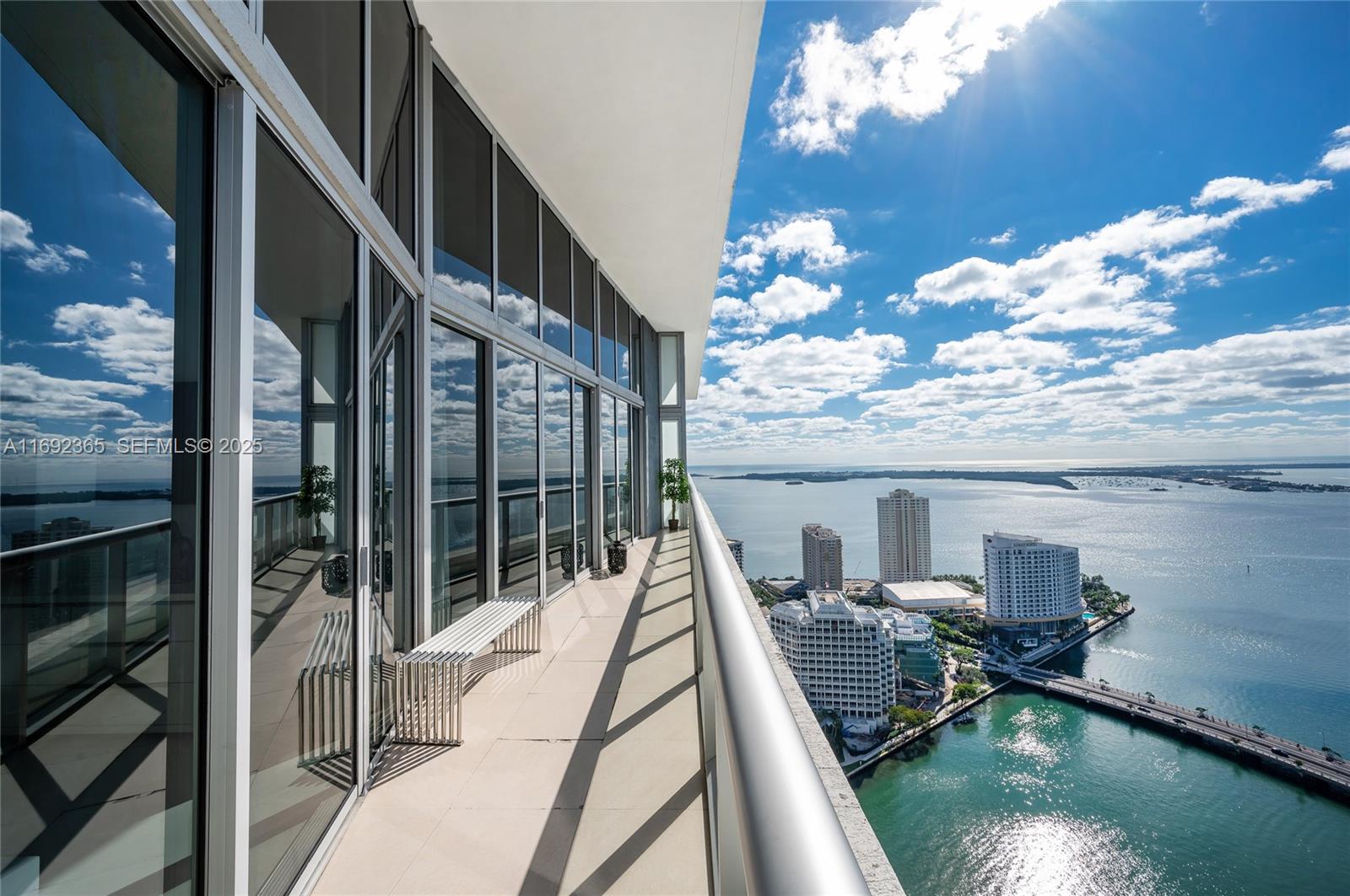 495 Brickell Avenue, Unit 4103 Miami, FL 33131 - Photo 17 of 27 a view of a balcony