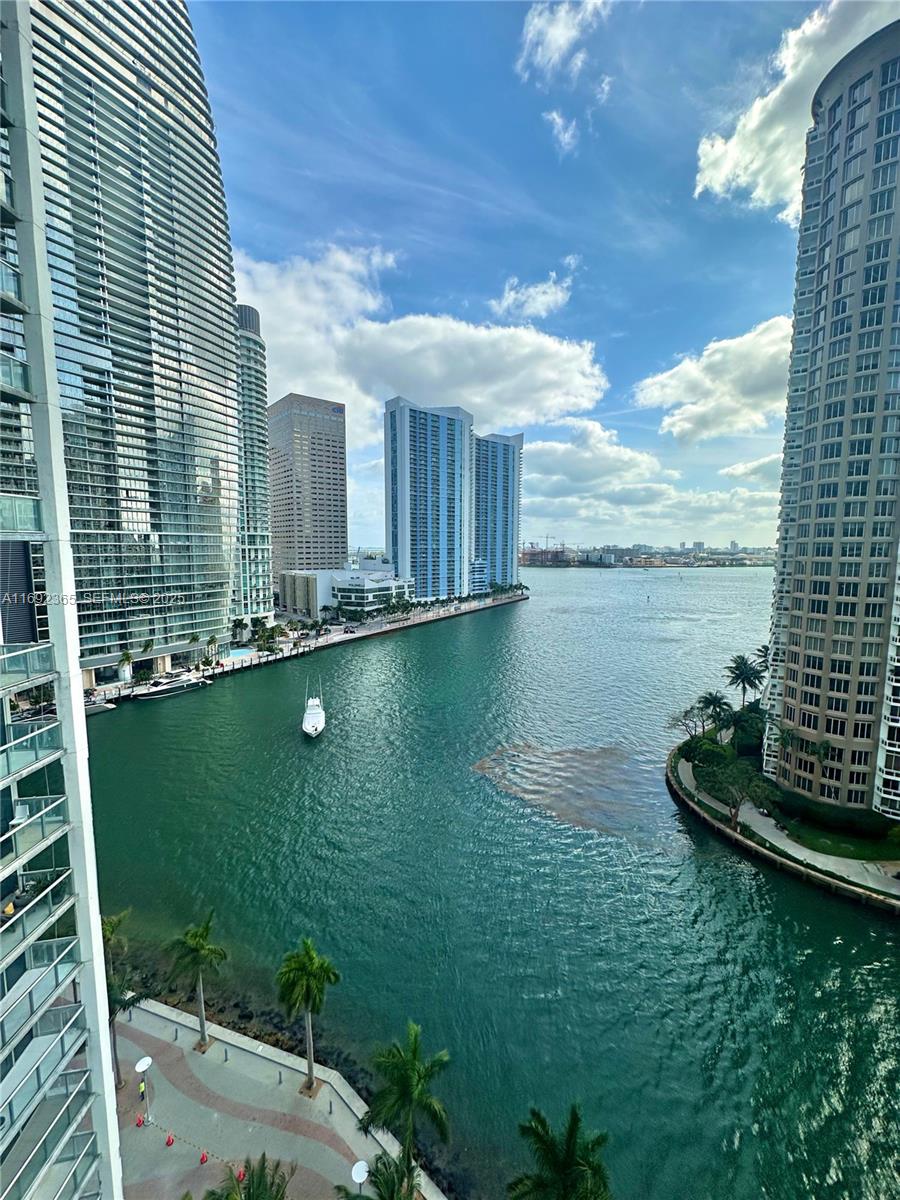 495 Brickell Avenue, Unit 4103 Miami, FL 33131 - Photo 22 of 27 a view of a lake from a outdoor space