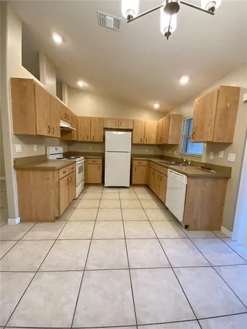 $1,450 | 46 Rose Drive, Unit B, Palm Coast, FL 32164