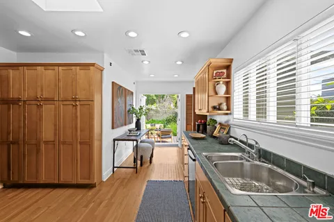 $1,899,000 | 1314 North Genesee Avenue, Los Angeles, CA 90046