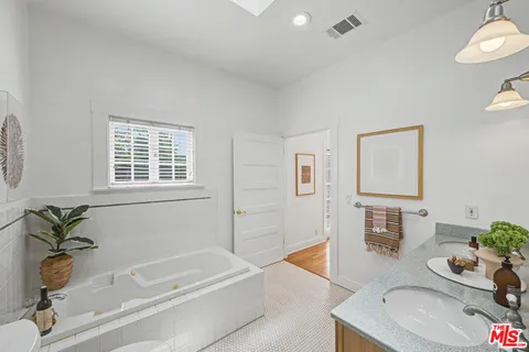 $1,899,000 | 1314 North Genesee Avenue, Los Angeles, CA 90046