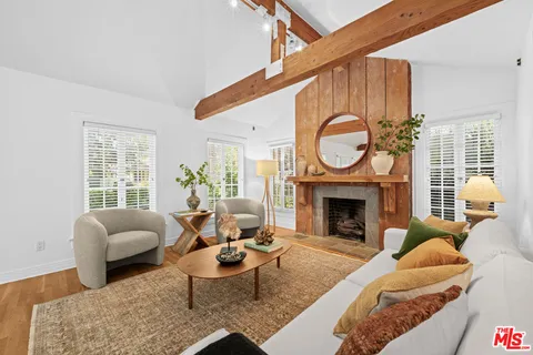 $1,899,000 | 1314 North Genesee Avenue, Los Angeles, CA 90046