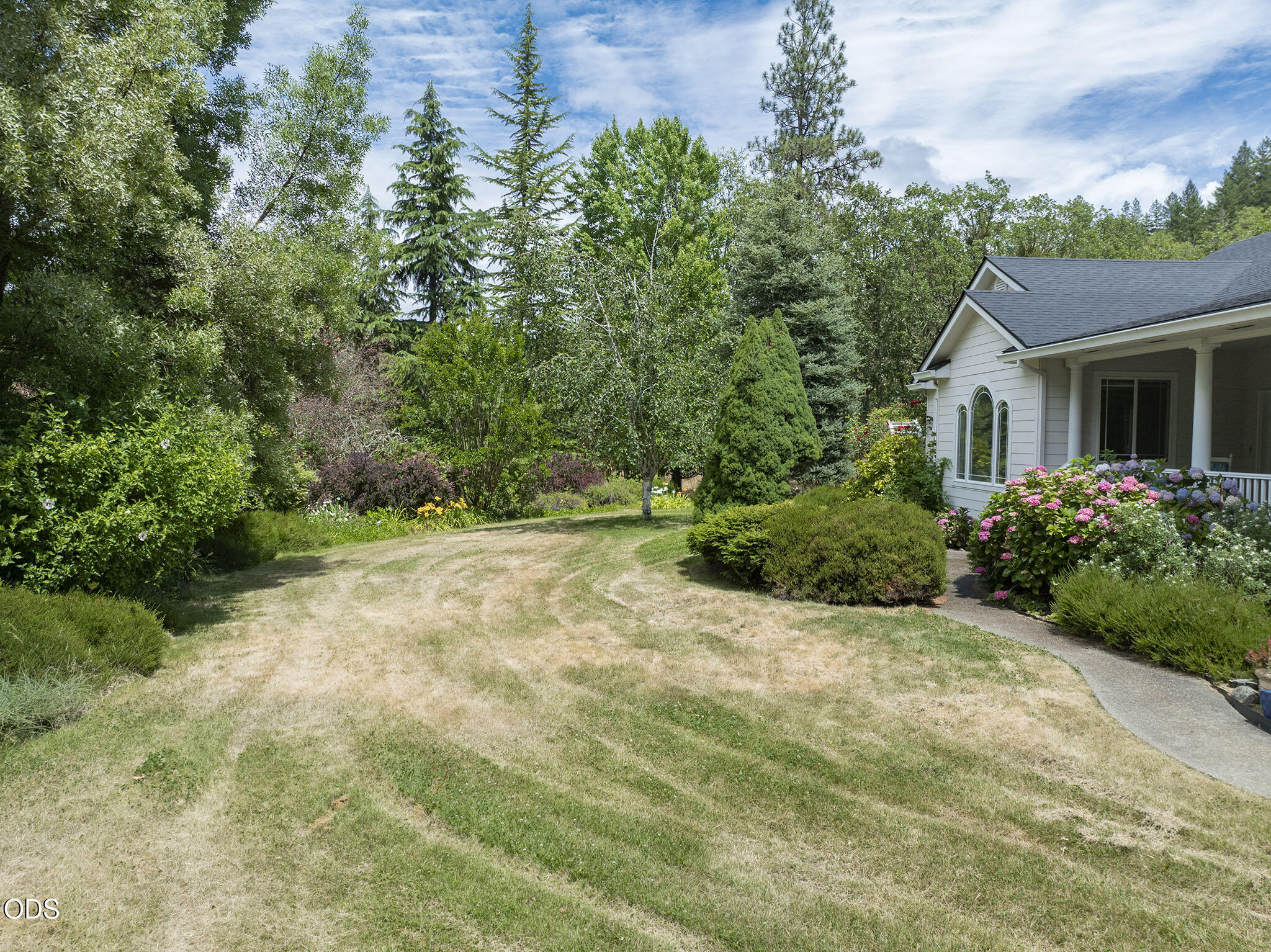 279 Ridgefield Road Grants Pass, OR 97527 - Photo 39 of 62