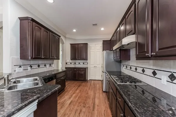 $2,110 | 3215 Holly Thicket Drive, Houston, TX 77042