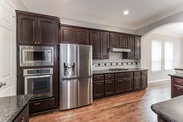 $2,015 | 3215 Holly Thicket Drive, Houston, TX 77042