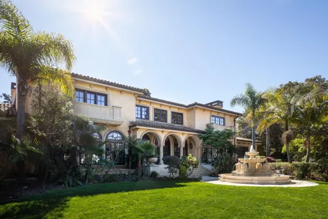$23,800,000 | 925 Seabury Road, Hillsborough, CA 94010