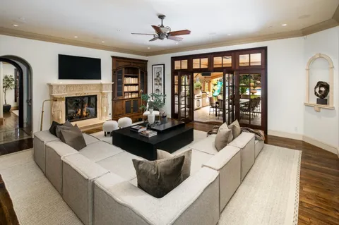 $23,800,000 | 925 Seabury Road, Hillsborough, CA 94010