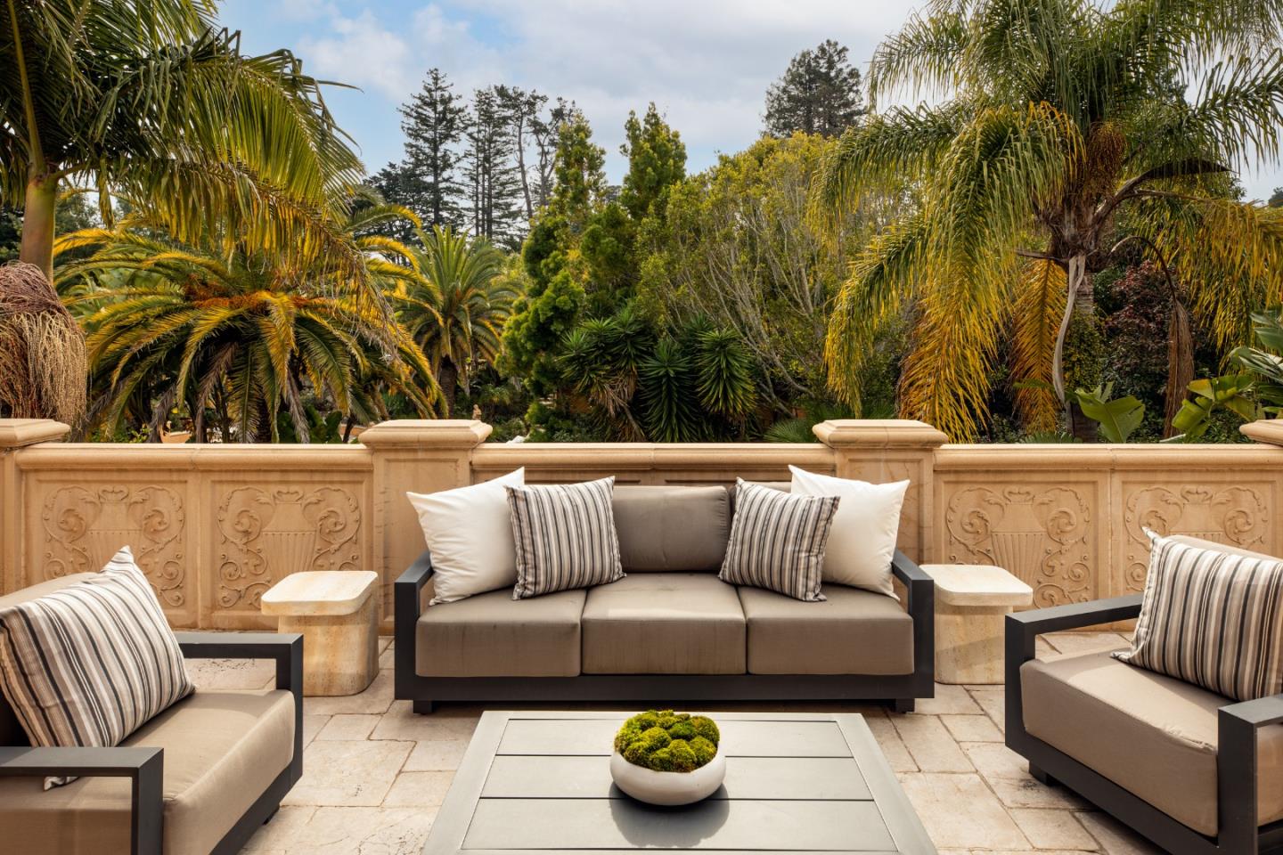 925 Seabury Road Hillsborough, CA 94010 - Photo 18 of 56