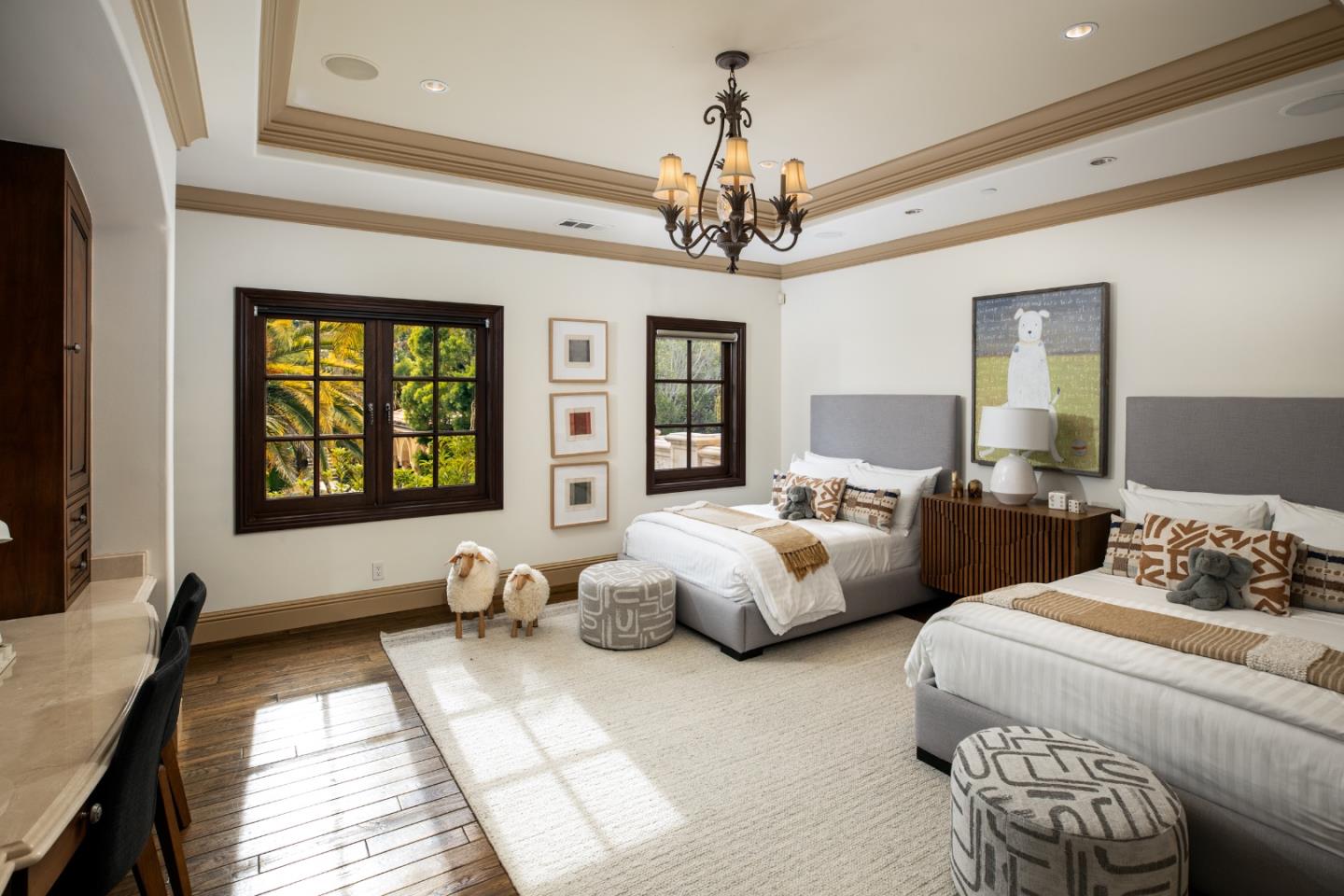 925 Seabury Road Hillsborough, CA 94010 - Photo 22 of 56