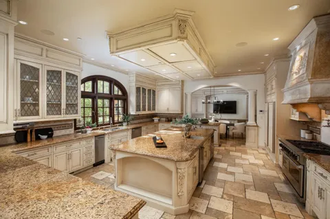 $23,800,000 | 925 Seabury Road, Hillsborough, CA 94010