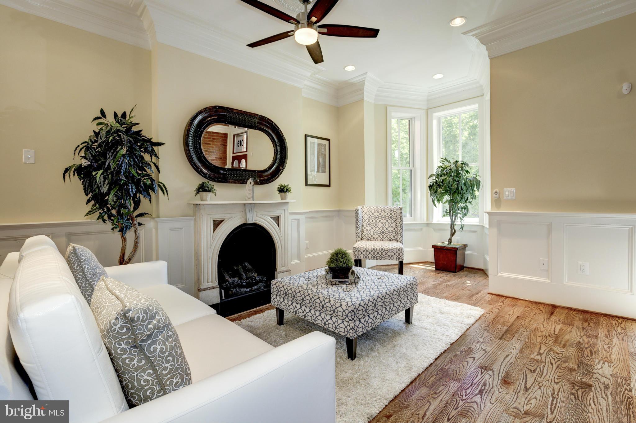 610 A Street Northeast Washington, DC 20002 - Photo 4 of 30 Living Room