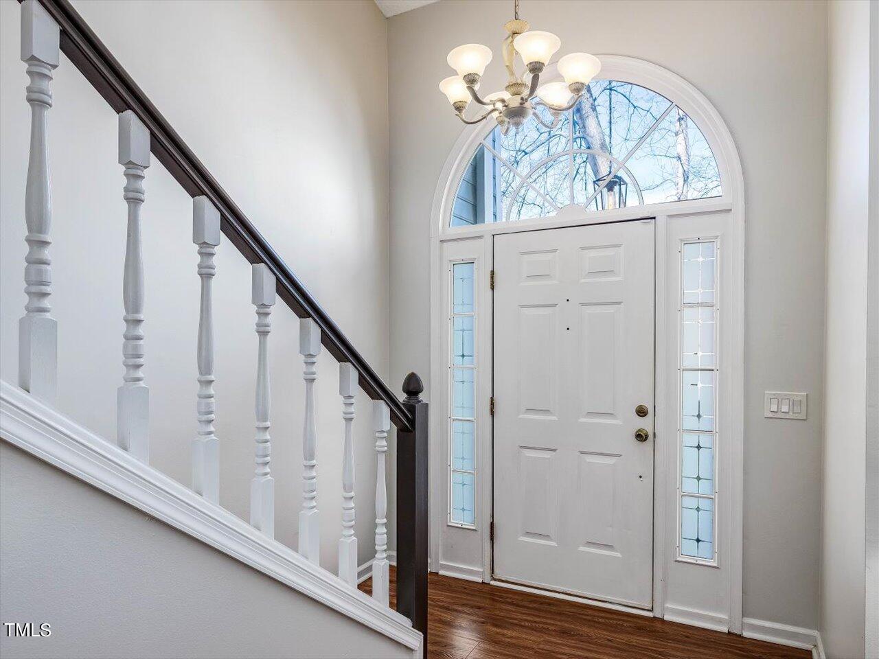 8104 Greywinds Drive Raleigh, NC 27615 - Photo 4 of 40 08-Foyer