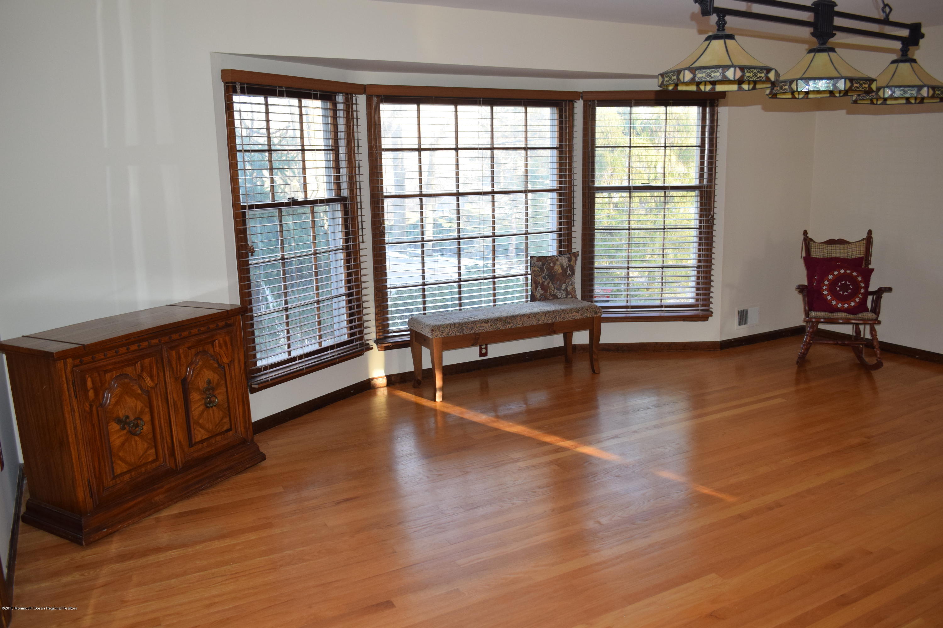 1 Borden Road Middletown, NJ 07748 - Photo 7 of 20 5