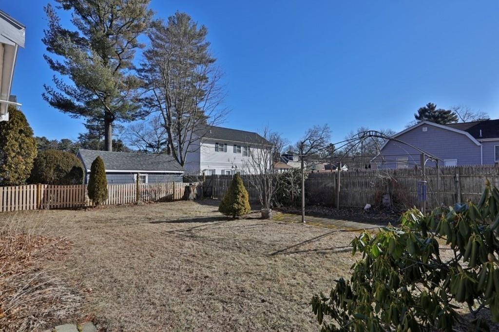 21 Elmwood Road Lynnfield, MA 01940 - Photo 10 of 36 Gallery Image 10