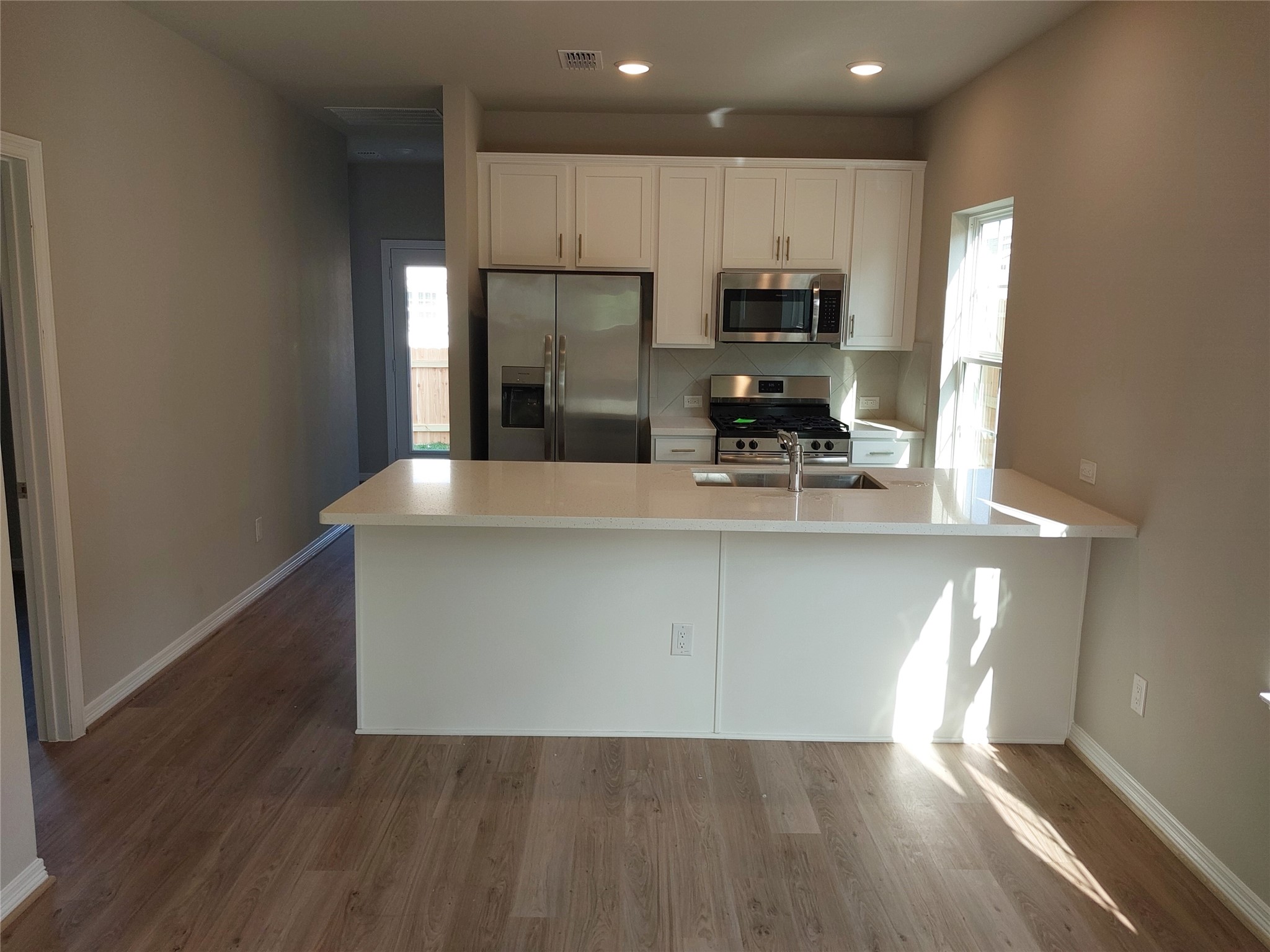 6423 Paris Street Houston, TX 77021 - Photo 3 of 17