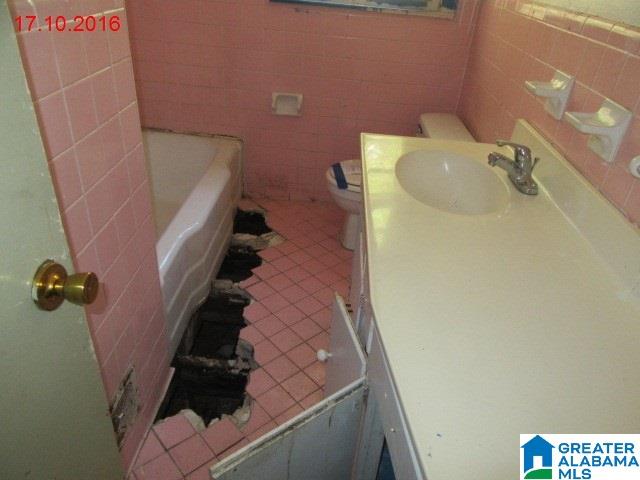 1209 Glendale Road Anniston, AL 36207 - Photo 7 of 14 Gallery Image 7