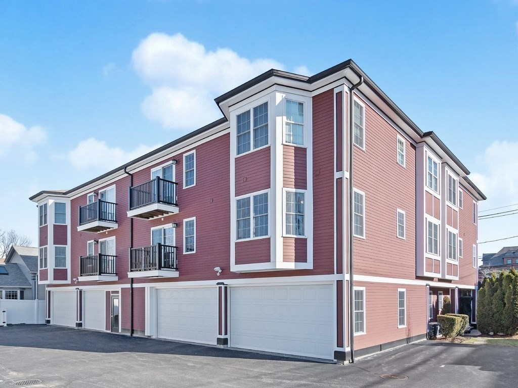 32 Common Street, Unit 23 Waltham, MA 02451 - Photo 33 of 34