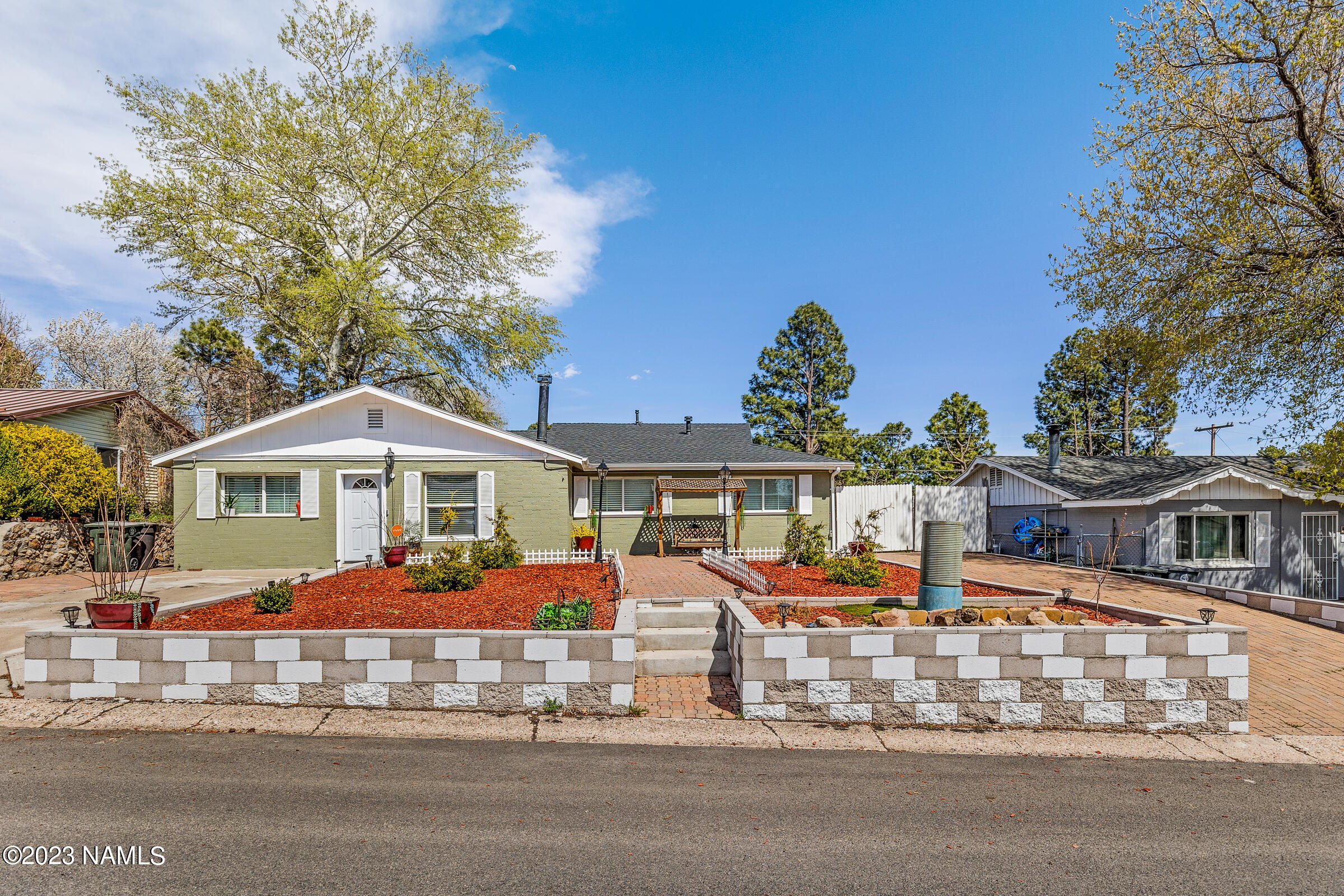3212 North Manor Road Flagstaff, AZ 86004 - Photo 1 of 33 3212 N Manor Rd-2