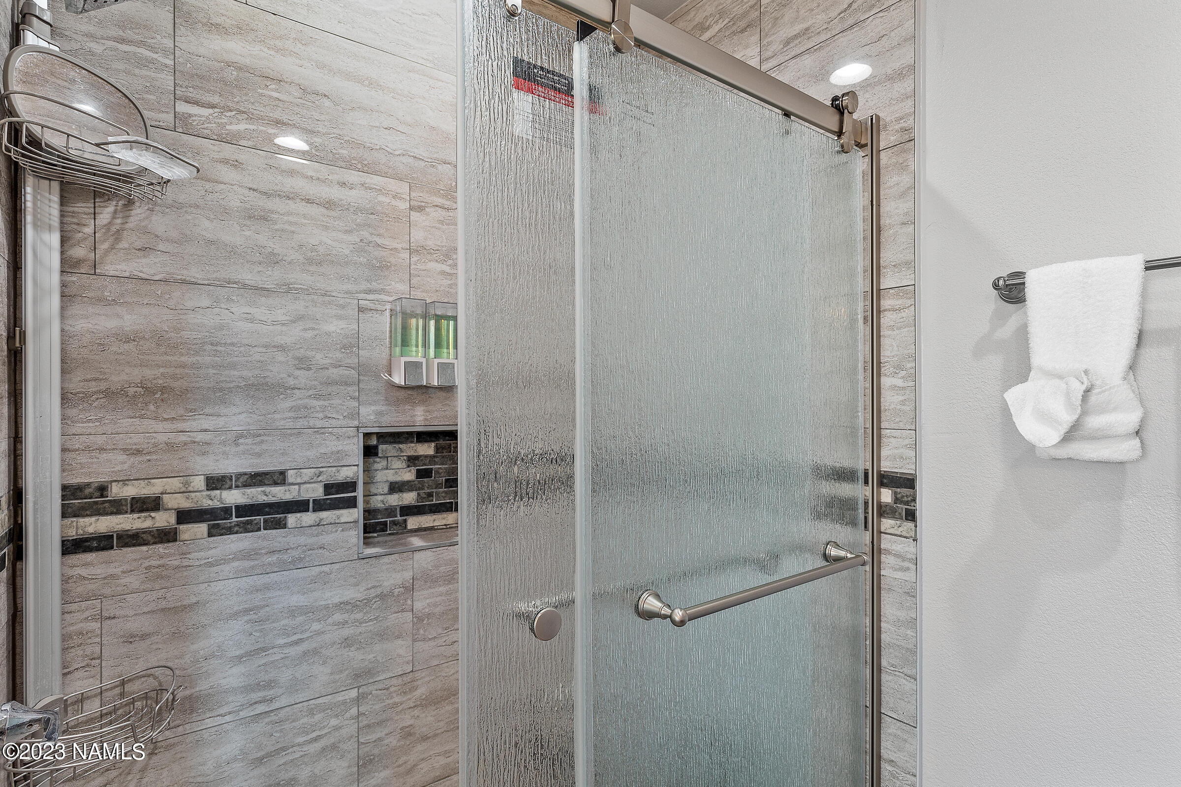 3212 North Manor Road Flagstaff, AZ 86004 - Photo 17 of 33 Remodeled shower