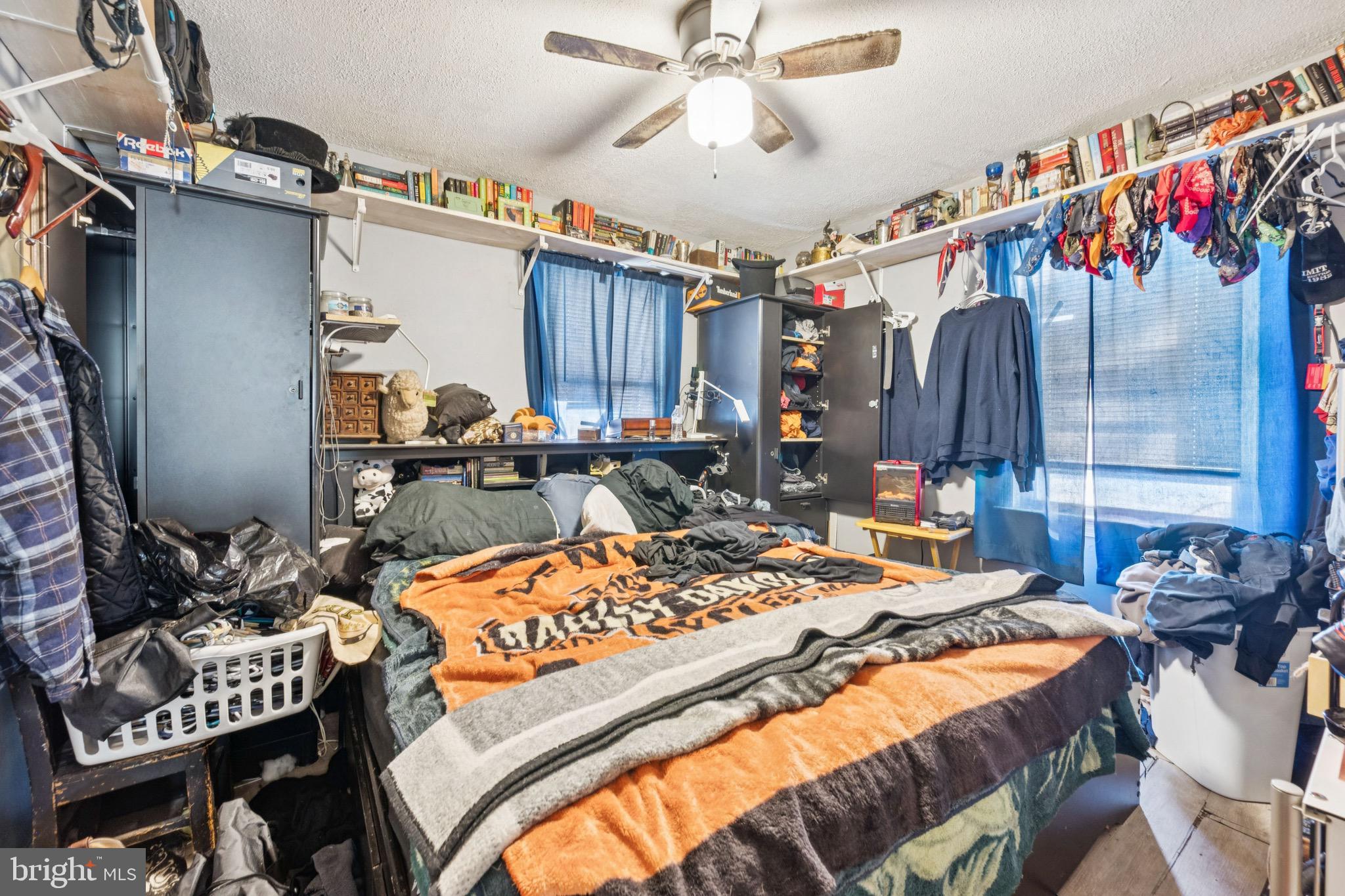 728 Haverford Avenue Maple Shade, NJ 08052 - Photo 16 of 17 a bed room with a bed and a table