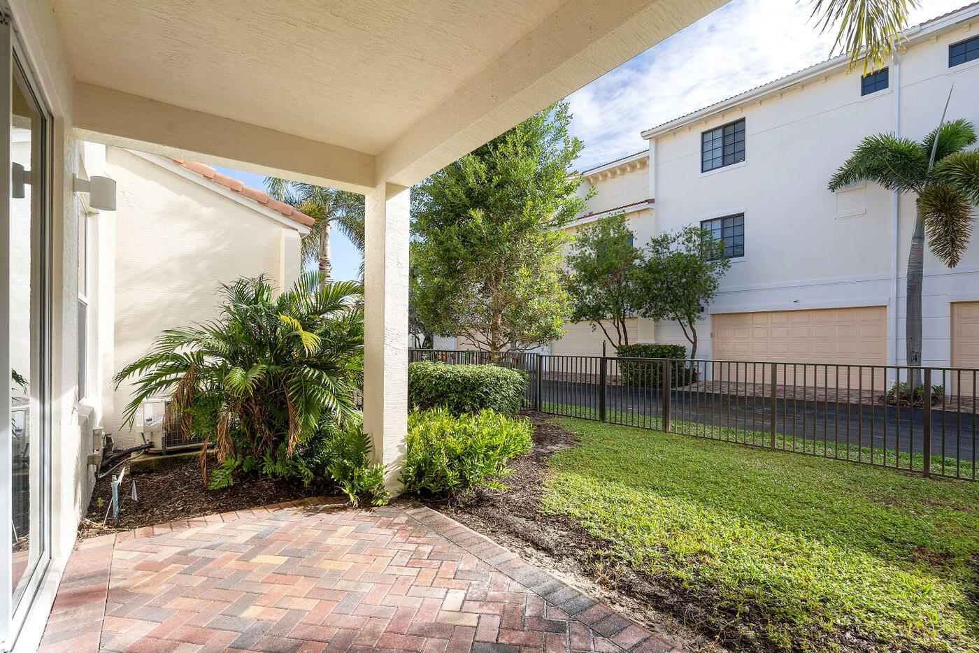 4872 Northwest 16th Terrace Boca Raton, FL 33431 - Photo 11 of 21 20240725103304163653000000-o
