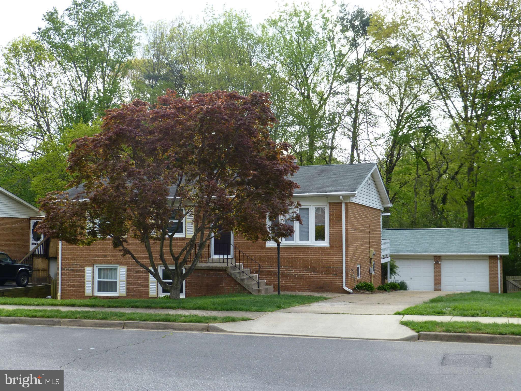 13619 Kingsman Road Woodbridge, VA 22193 - Photo 1 of 20 Exterior (Front)