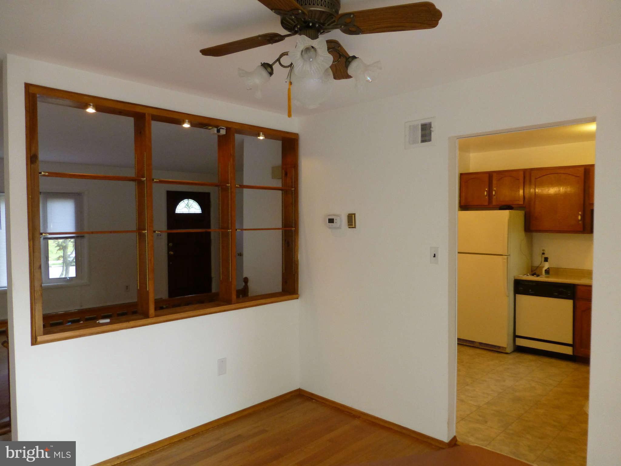 13619 Kingsman Road Woodbridge, VA 22193 - Photo 10 of 20 Dining Room