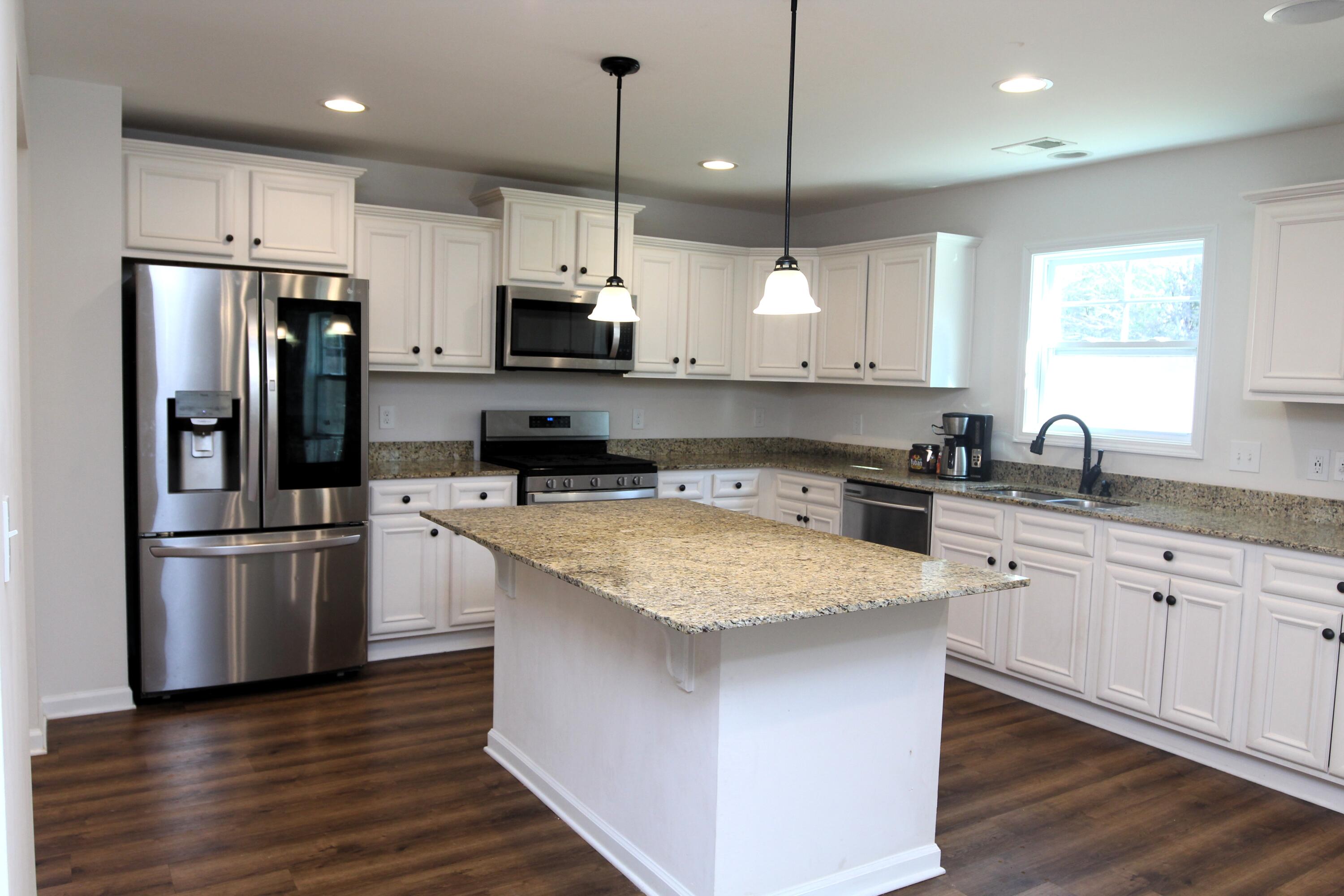 155 Whitetail Circle Sumter, SC 29154 - Photo 21 of 81 kitchen