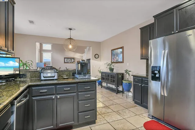 $675,000 | 247 Honeysuckle Street, Brentwood, CA 94513