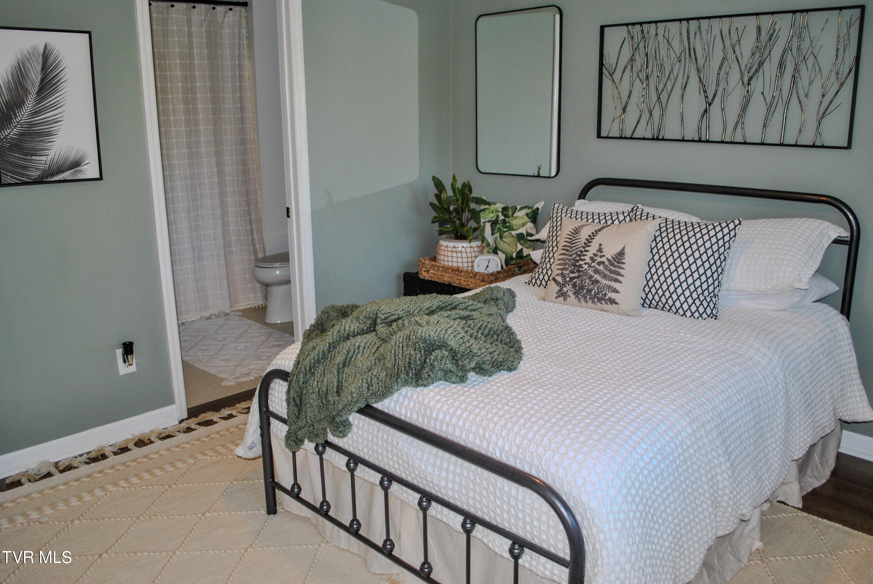 672 Fox Meadow Road, Unit 10 Elizabethton, TN 37643 - Photo 25 of 38 bedroom one