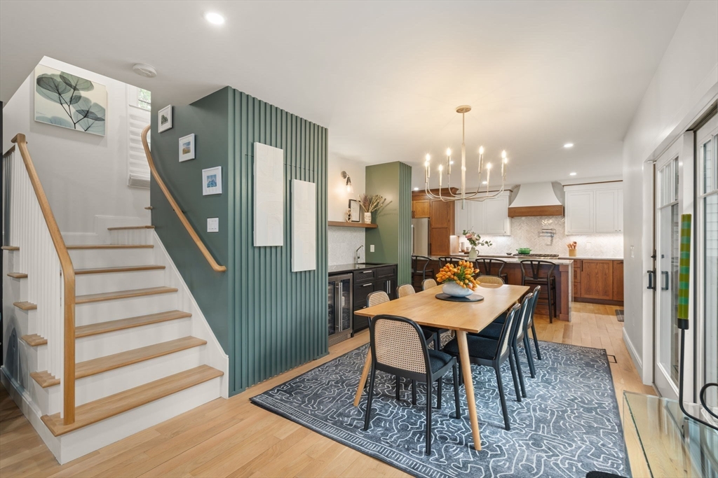 8 Bates Court Dedham, MA 02026 - Photo 9 of 41