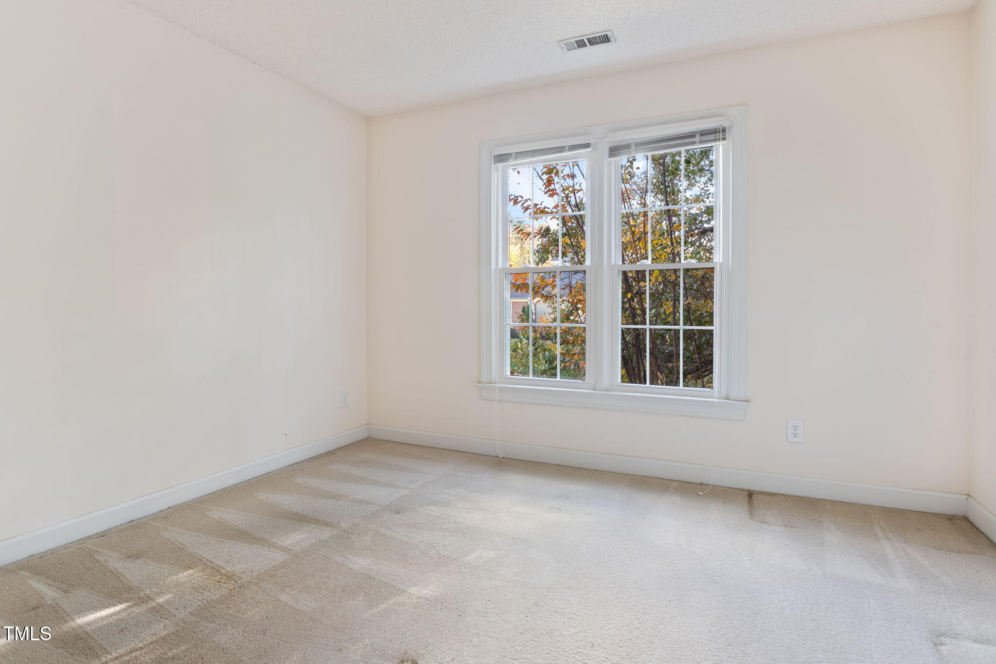 12404 Tappersfield Court Raleigh, NC 27613 - Photo 21 of 46 21-web-or-mls-12404-tappersfield-ct