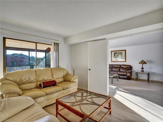 $345,000 | 114 Cypress Way East, Unit D4, Naples, FL 34110