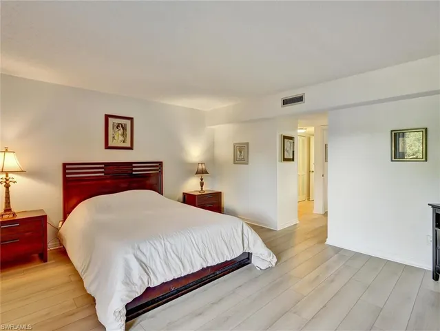 $345,000 | 114 Cypress Way East, Unit D4, Naples, FL 34110