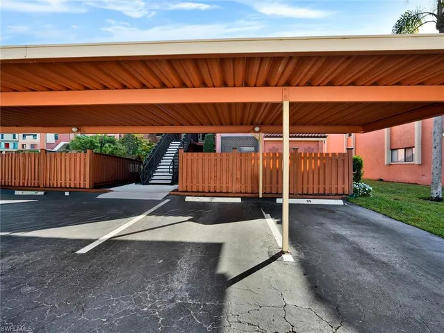 $345,000 | 114 Cypress Way East, Unit D4, Naples, FL 34110