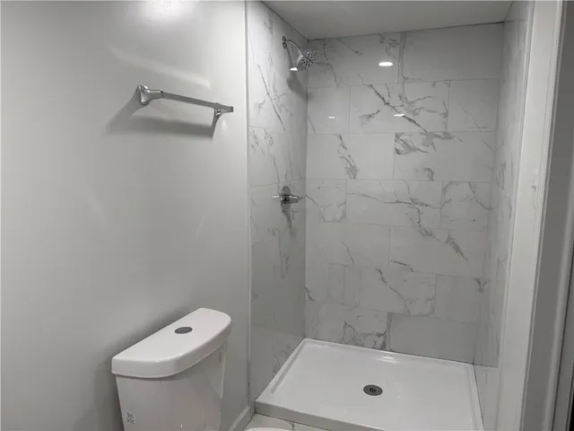 $330,000 | 1316 East 101st Street, Kansas City, MO 64131