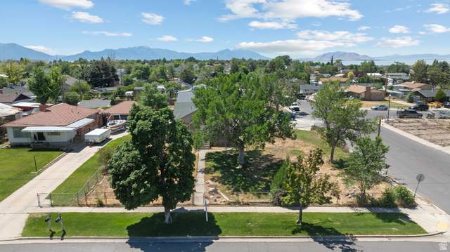895 400 North Orem, UT 84057 - Photo 33 of 46